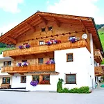 Hochstaffl Frühstückspension 3*