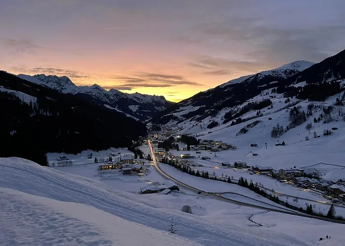 ベッド・アンド・ブレックファスト Gaestehaus Hochstaffl 3*