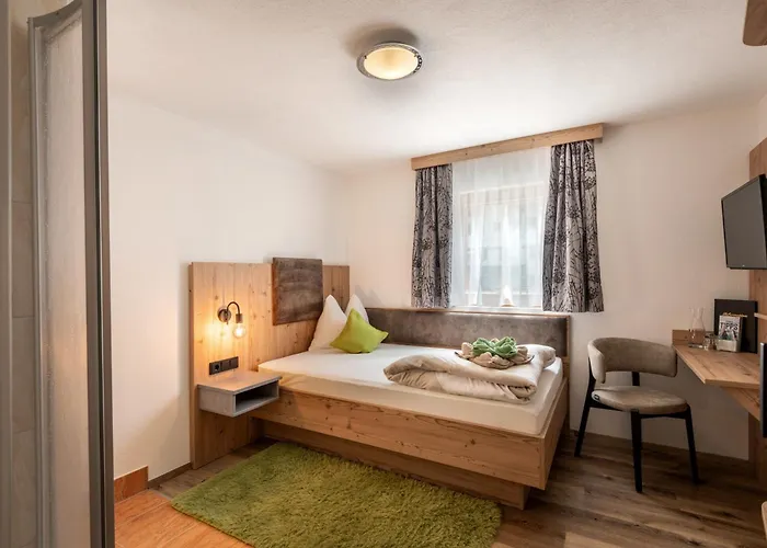 Gaestehaus Hochstaffl ベッド・アンド・ブレックファスト 3*