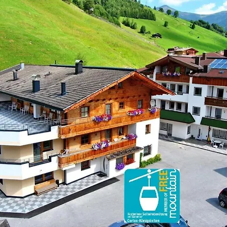Bed & Breakfast Gaestehaus Hochstaffl 2*